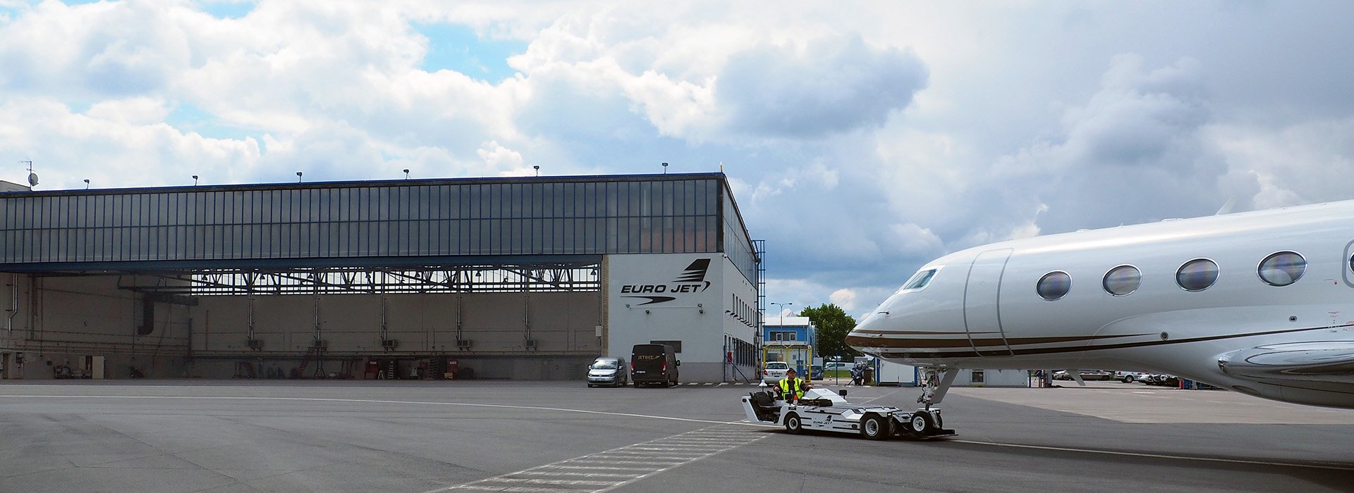 Prague Hangar | Flight Support Services, Ground Handling Support, Jet Fuel